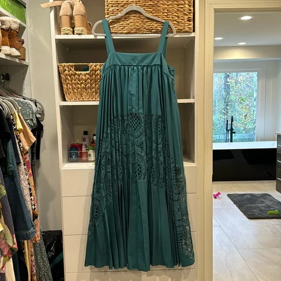 Geisha Designs Anthropologie green maxi dress, lined, beautiful condition - Picture 1 of 4